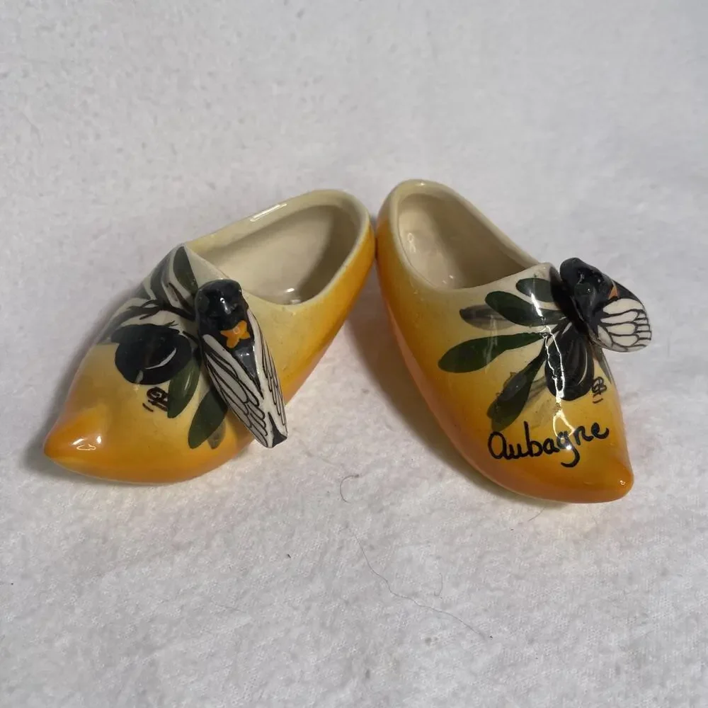 Vintage 1930 Cicada Art Deco Ceramic on Ceramic Shoes from Provence France